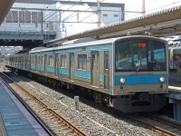 2018年7月撮影、JR奈良線宇治駅にて。205系NE407編成（1003）が、奈良線の『みやこ路快速』を代走しています。
