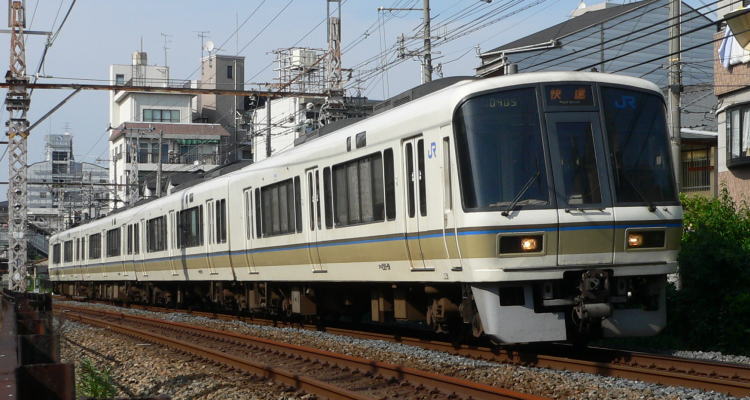 在りし日の地上線を行く２２１系阪和線快速