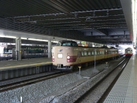 2008年3月撮影、国鉄色やくも号（回送）です。岡山駅にて。