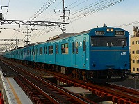 2011年撮影、美章園駅にて。