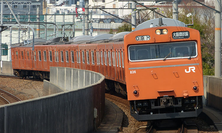 LA05編成