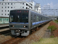 2004年9月撮影、伊丹駅にて。