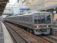 2009年4月撮影、吹田駅にて。