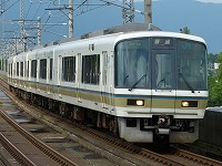 ？？駅にて