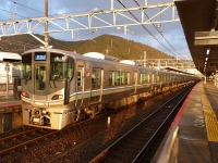 千里丘駅にて