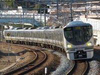 川西池田駅にて。