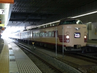 2008年3月撮影、国鉄色やくも号です。岡山駅にて。