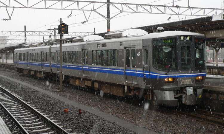 521系