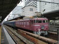 大阪駅に到着