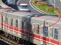 左右でクーラーの位置が異なる。