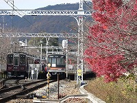 嵐山で8300系と並ぶ