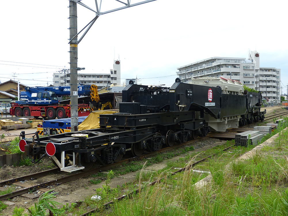 京終駅の側線に留置されている特大貨車シキ801B