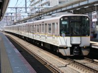 【近鉄】奈良線開業110周年記念HMが掲出される